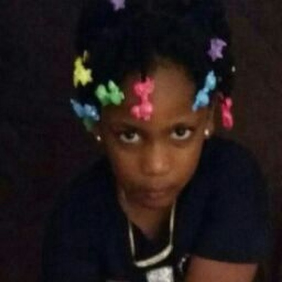 Meet your Posher, Dickenson - Picture 1 of 1